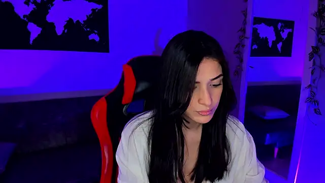 ZoeValencia1 online show from 10.25.25