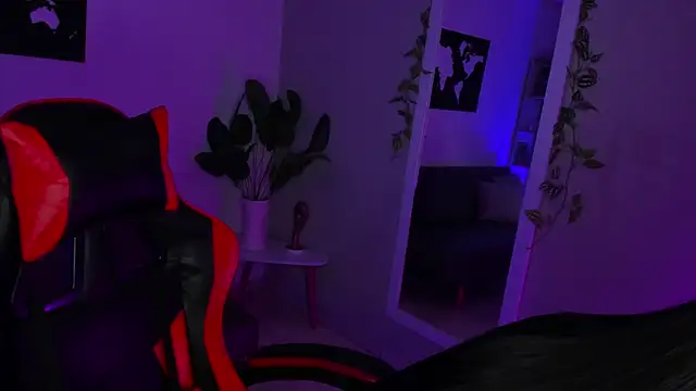 ZoeValencia1 online show from 04.04.26