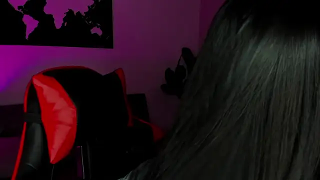 ZoeValencia1 online show from 04.17.26