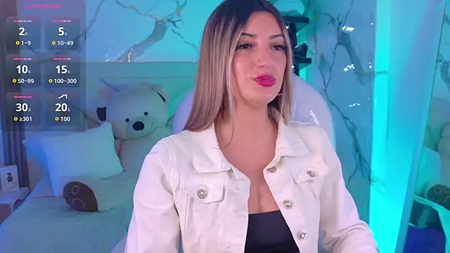 Snapshot of _aitana_001 chatting on 06.13.26 aitana 001 online show from 06.13.26