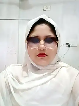 Snapshot of Nusrat-N chatting on 06.06.26 Nusrat-N online show from 06.06.26
