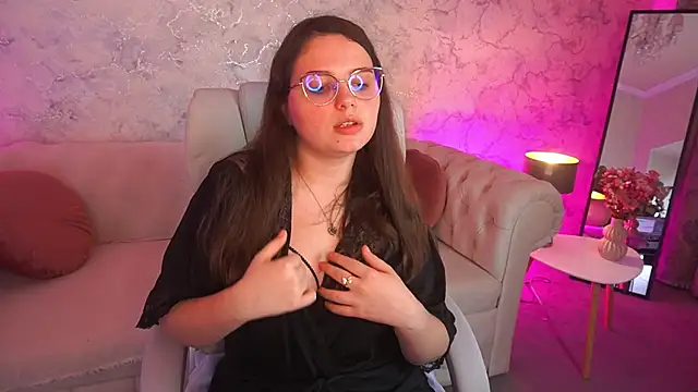 SophieDreamss online show from 11.10.25