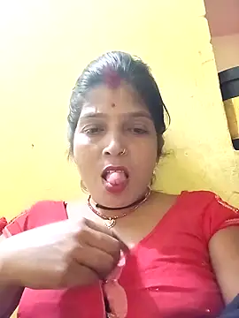 Snapshot of Samiya-143 chatting on 10.10.25 Samiya-143 online show from 10.10.25