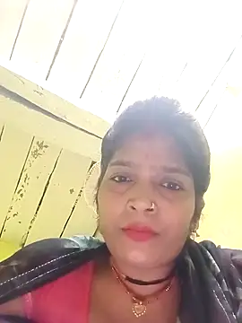 Snapshot of Samiya-143 chatting on 10.13.25 Samiya-143 online show from 10.13.25