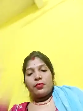 Snapshot of Samiya-143 chatting on 10.15.25 Samiya-143 online show from 10.15.25