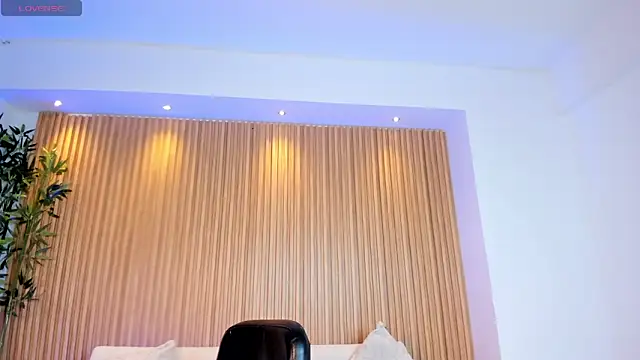 MadisonAnngel online show from 11.23.25