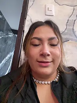 MacarenaRosse online show from 11.18.25