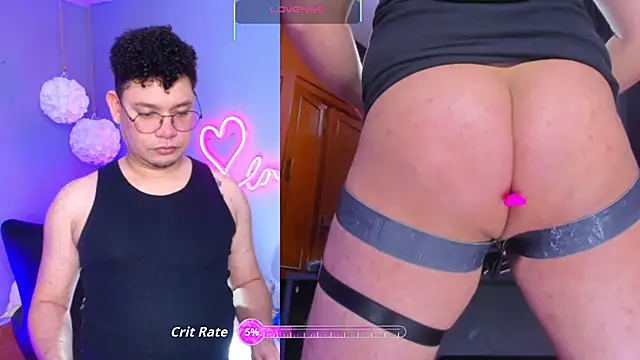 Snapshot of _Aron_Piter_ chatting on 12.03.25 Aron Piter online show from 12.03.25