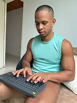 Snapshot of MarcoStriker chatting on 07.04.26 MarcoStriker online show from 07.04.26