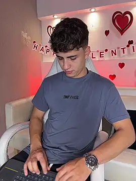 AdrianRinaldi online show from 02.12.26