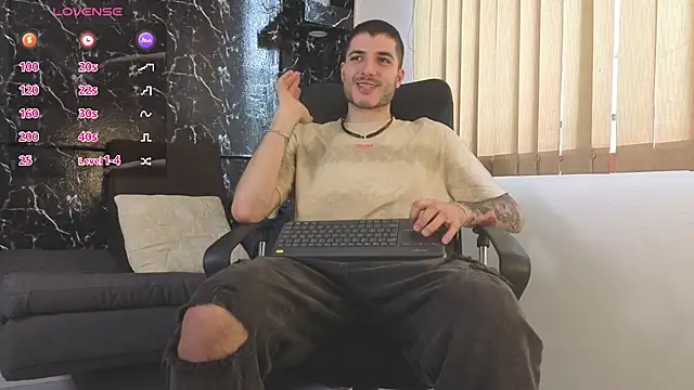 Snapshot of Rafael_Mendezz chatting on 05.29.26 Rafael Mendezz online show from 05.29.26