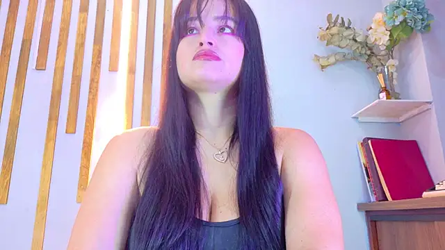 Jennifer Vega1 online show from 12.14.25