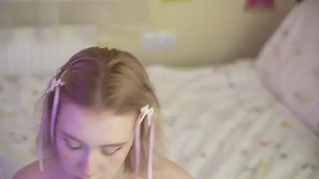 Snapshot of lil_tweety chatting on 11.15.25 lil tweety online show from 11.15.25