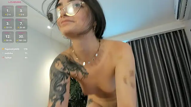 Morena Dolce online show from 04.06.26