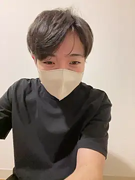 Snapshot of Yuma0718 chatting on 11.27.25 Yuma0718 online show from 11.27.25