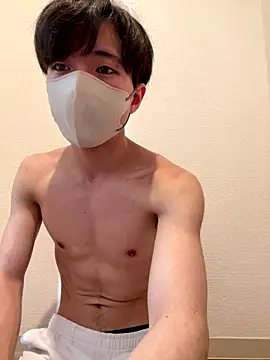 Snapshot of Yuma0718 chatting on 11.29.25 Yuma0718 online show from 11.29.25