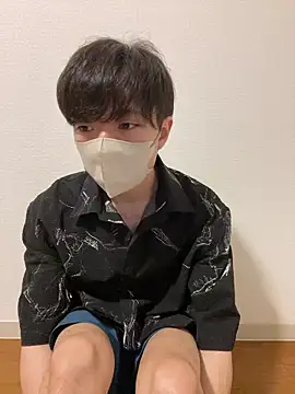 Snapshot of Yuma0718 chatting on 12.01.25 Yuma0718 online show from 12.01.25