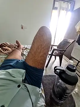 Snapshot of YoursThickDick chatting on 09.12.25 YoursThickDick online show from 09.12.25