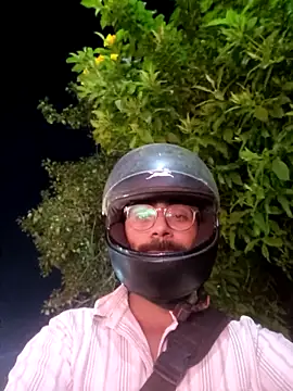 Snapshot of YoursThickDick chatting on 10.17.25 YoursThickDick online show from 10.17.25