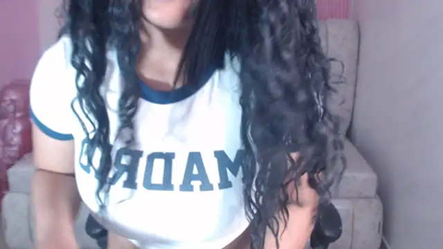 Snapshot of ambar_fox_s chatting on 04.16.26 ambar fox s online show from 04.16.26