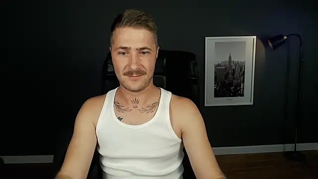 Snapshot of Mr_At_ chatting on 09.19.25 Mr At  online show from 09.19.25