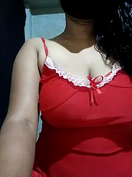 Snapshot of DiyaRoy49 chatting on 04.21.26 DiyaRoy49 online show from 04.21.26