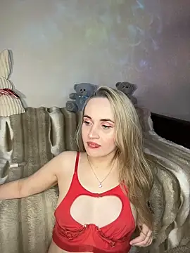 Snapshot of KiraBerht chatting on 01.06.26 KiraBerht online show from 01.06.26