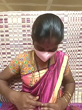 Snapshot of Tamil_Jillu chatting on 09.23.25 Tamil Jillu online show from 09.23.25