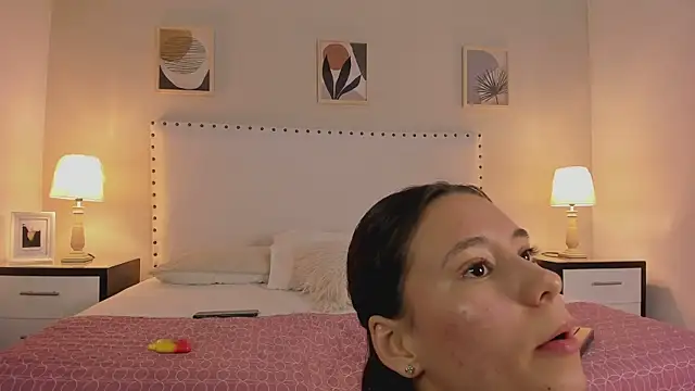 scarlettTease  online show from 02.25.26