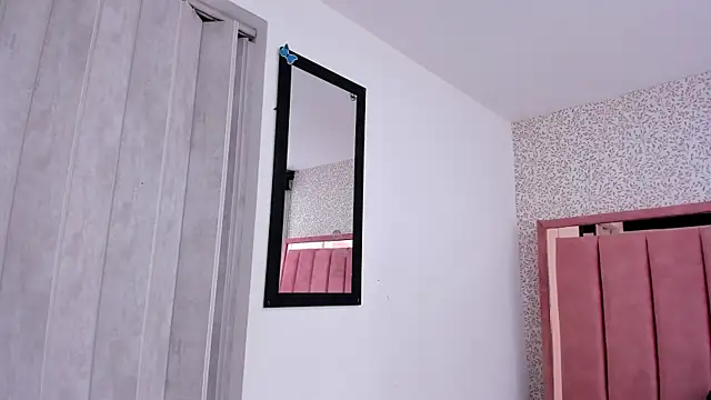 Hanna Lee   online show from 11.13.25