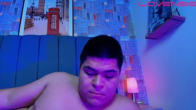 naomi campbel  online show from 03.27.26