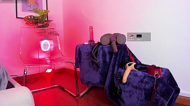 Violett Novoa online show from 10.20.25