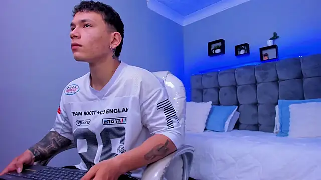 Thomas moon online show from 11.26.25