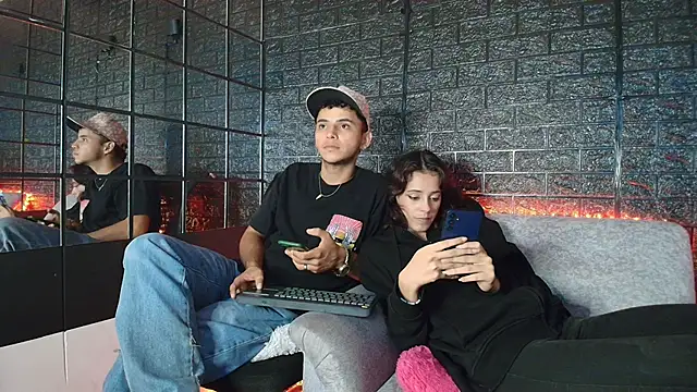 HellAndDante  online show from 11.22.25