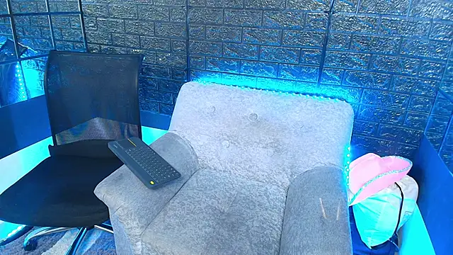 HellAndDante  online show from 11.24.25