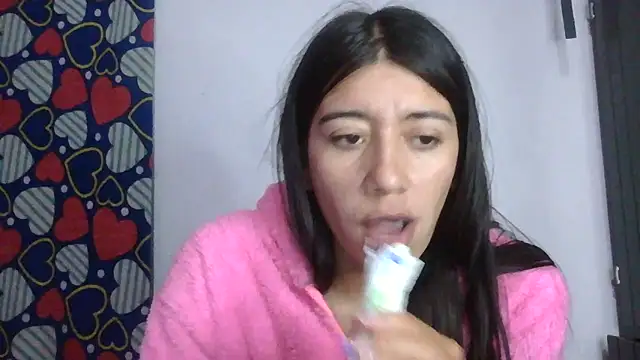 Madow Lu online show from 11.08.25