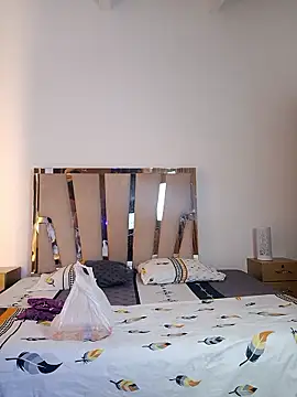 Snapshot of Elowen_Clark chatting on 02.08.26 Elowen Clark online show from 02.08.26