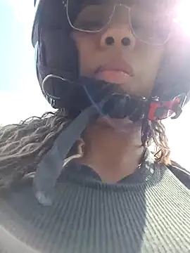 Snapshot of Elowen_Clark chatting on 02.09.26 Elowen Clark online show from 02.09.26