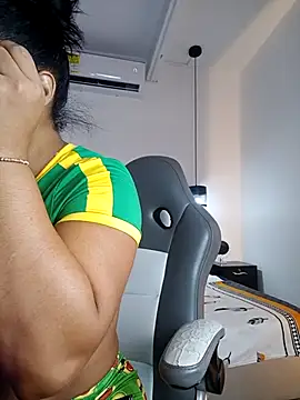 Snapshot of Elowen_Clark chatting on 02.26.26 Elowen Clark online show from 02.26.26