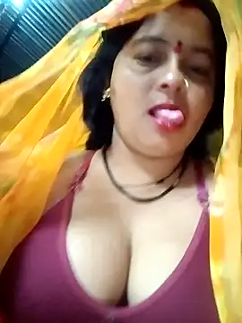 Snapshot of Hot_komal1 chatting on 05.18.26 Hot komal1 online show from 05.18.26