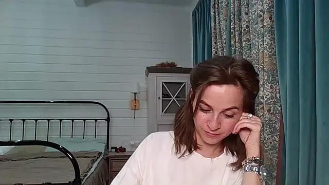 Niravyn  online show from 10.09.25