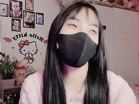 keelinnn19 online show from 11.11.25