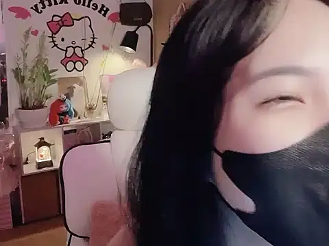 keelinnn19 online show from 02.20.26