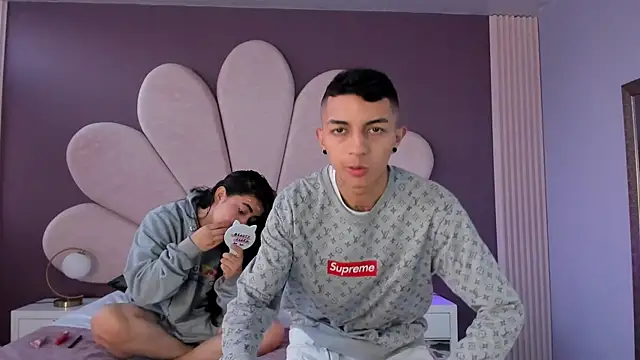 NickandAbby  online show from 10.24.25