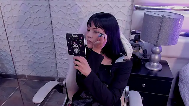 TatiLee online show from 03.30.26