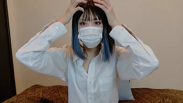 sarina at online show from 12.02.25