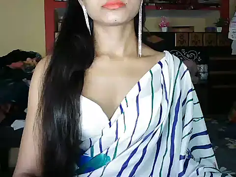 ROSE GOLDE online show from 10.08.25