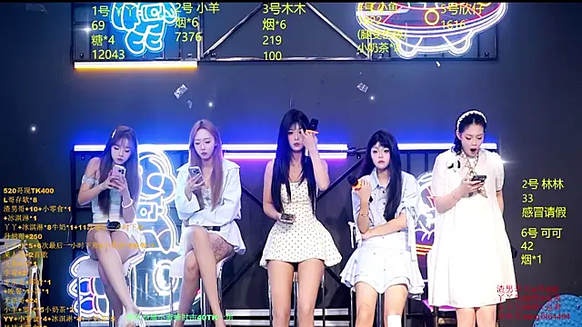 EYgirl222 online show from 09.09.25