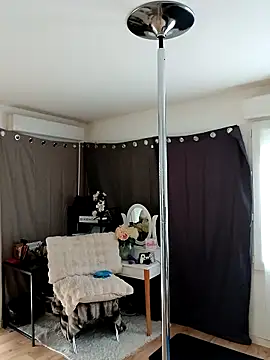 iamlalamilano online show from 03.25.26