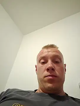 Snapshot of Melly4You chatting on 09.08.25 Melly4You online show from 09.08.25